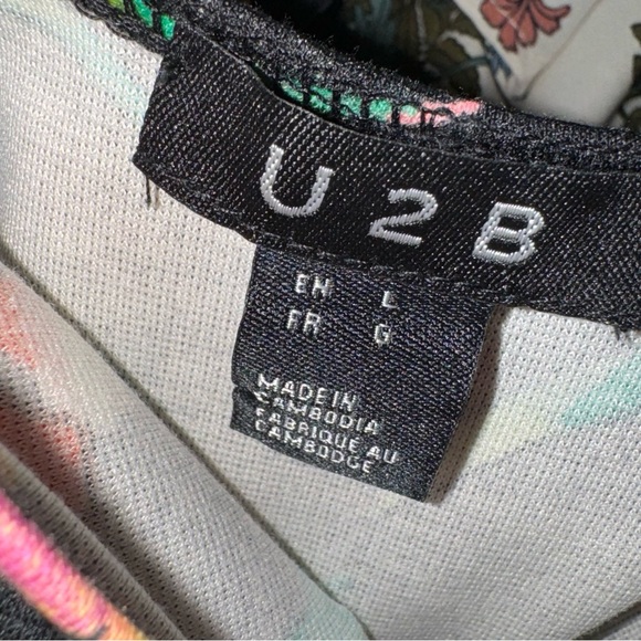 U2B black mini dress with flowers. - Picture 3 of 3